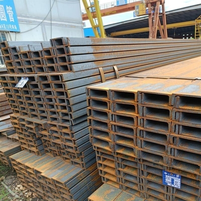 A36/Q235/S235JR/SS400 탄소강 채널 열/냉면 뚫린 뚫리지 않은