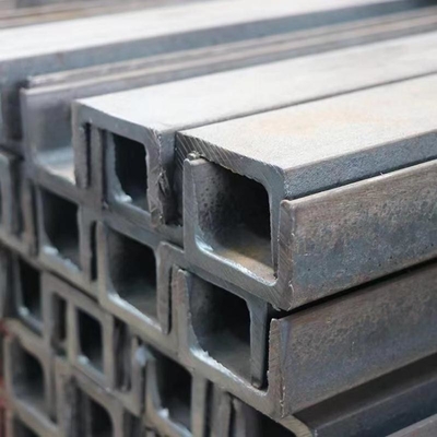핫 디프 된 galvanized U C Purlins 프로파일 공사용 비 뚫린 길이 5-12m